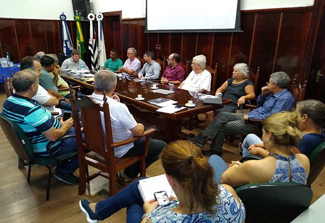 Prefeitura realiza Reunião de Emergência para definir medidas no enfrentamento da COVID-19 (Coronavírus)