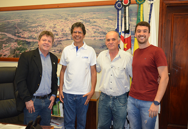 Vlamir Sandei recebe Coordenador de área do IBGE