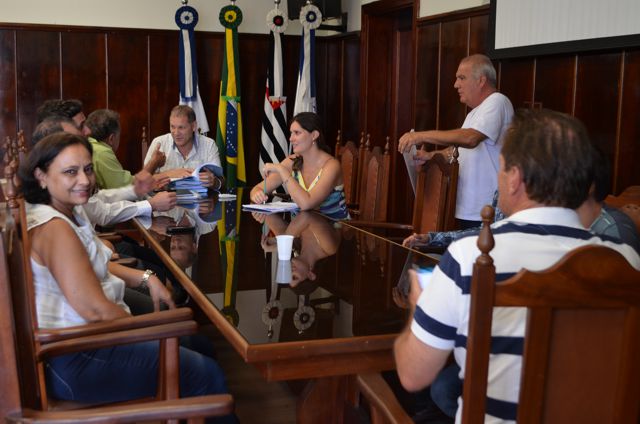 Emissário da Serra é tema de reunião no Paço Municipal