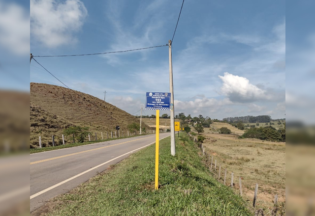 PLACAS COM INDICAÇÃO DO CONTATO DA GUARDA CIVIL MUNICIPAL SÃO INSTALADAS NAS ENTRADAS DA CIDADE E BAIRROS RURAIS