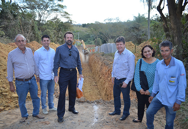 Prefeitura inicia obras de acesso ao bairro Terras de Santa Maria