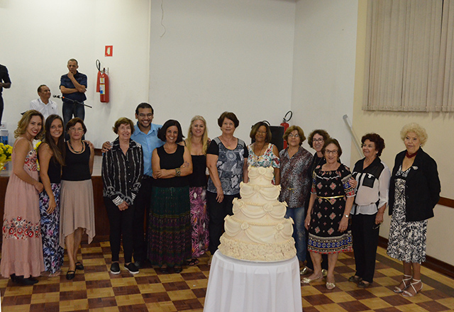 Assistência Social promove Festa das Mães para o Grupo Vivendo Feliz da Melhor Idade