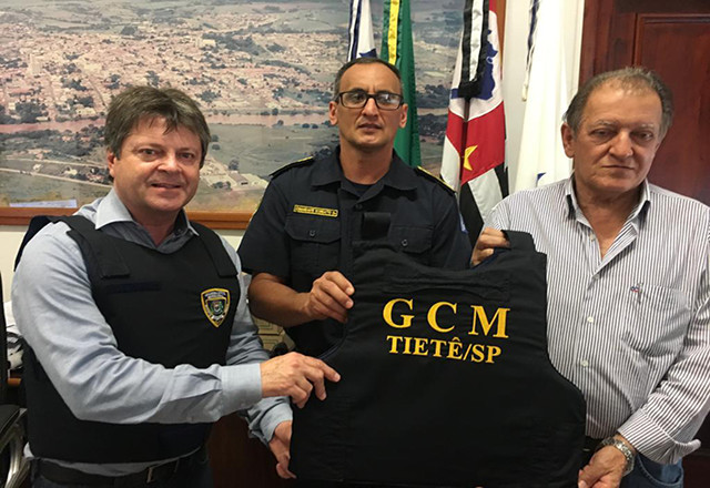 A Guarda Municipal de Tietê renova os coletes balísticos