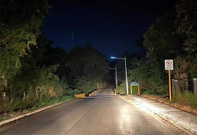 Iluminação em Led, alimentada por energia solar, é instalada pela prefeitura na ponte Zenobio José Citrone Saccon