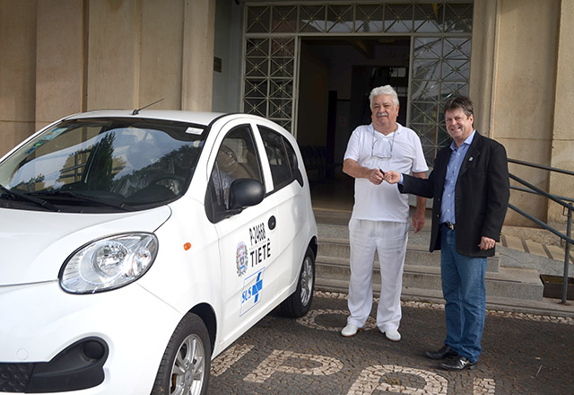 Secretaria da Saúde adquire veículo com recursos de emenda parlamentar