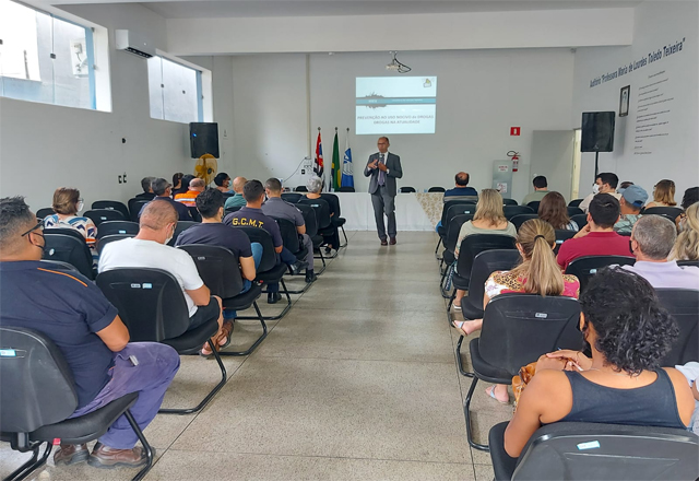 PREFEITURA E COMAD REALIZAM FORMAÇÃO CONTINUADA A RESPEITO DE POLÍTICAS SOBRE DROGAS E LIDERANÇAS