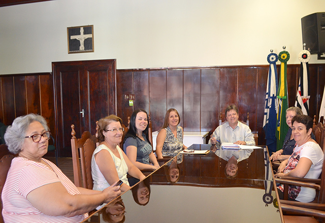 Vlamir Sandei recebe Conselho das Artesãs de Tietê