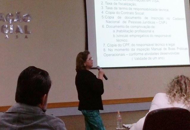 Servidora da saúde ministra palestra em Sorocaba