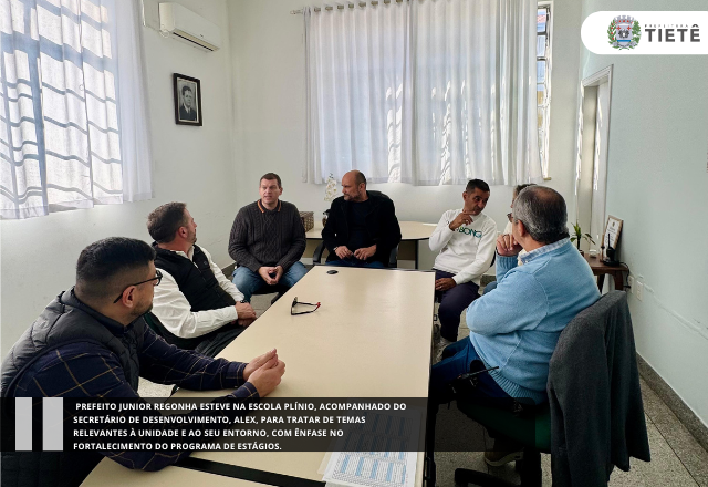 Prefeito Junior Regonha esteve na Escola Plínio, acompanhado do secretário de Desenvolvimento, Alex, para tratar de temas relevantes à unidade e ao seu entorno.