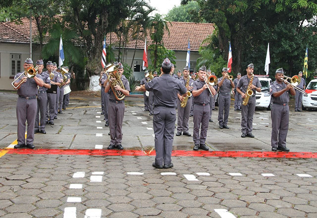 Banda da PM se apresenta nas comemorações do aniversário de Tietê