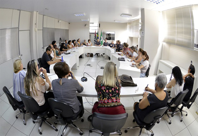 Assistência Social e CREAS participam de Grupo de Trabalho sobre defesa a mulher