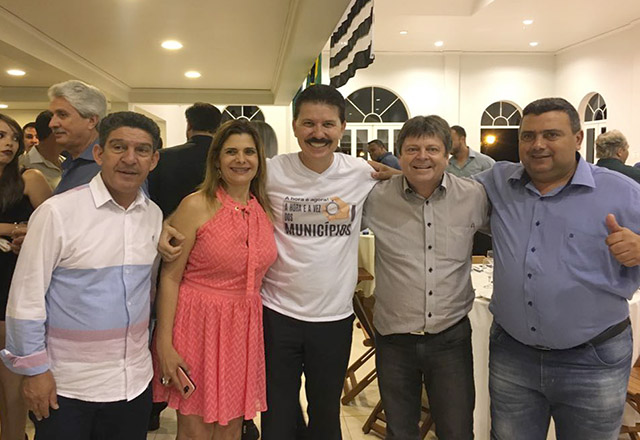 Vlamir Sandei participa de 8º encontro de prefeitos em Bofete