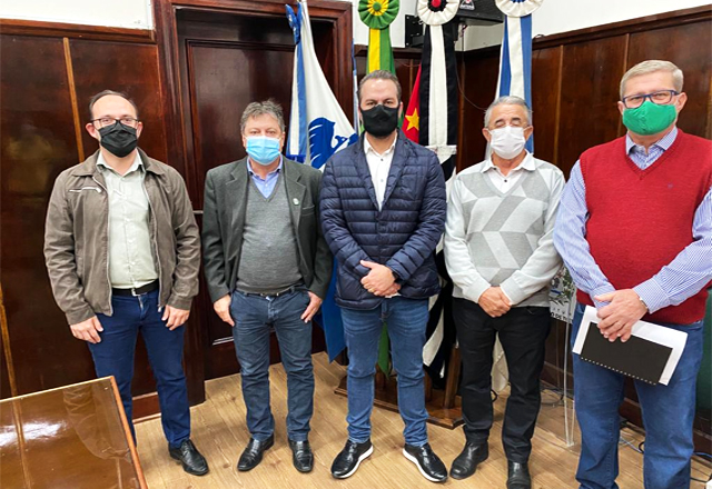 REUNIÃO DO COMITÊ DE ENFRENTAMENTO A COVID-19 CONTOU COM A PRESENÇA DO PRESIDENTE DA CÂMARA ALFREDO MELARÉ