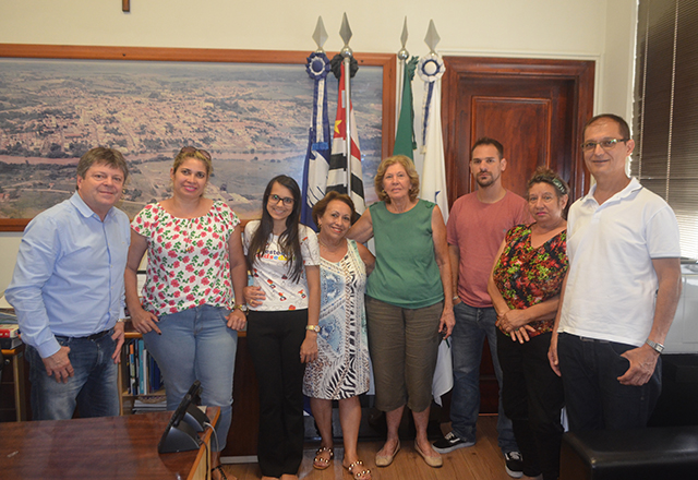 Prefeitura dá posse aos novos membros do Conselho Municipal dos Direitos da Criança e do Adolescente