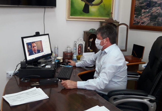 Prefeito Vlamir Sandei reuniu-se com a Frente Nacional de Prefeitos para andamento das ações do Consórcio Nacional de Vacinas das Cidades Brasileiras