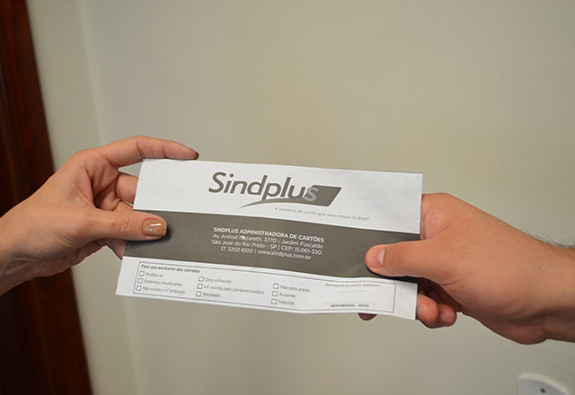 Cartão Alimentação começa a ser entregue nesta segunda-feira