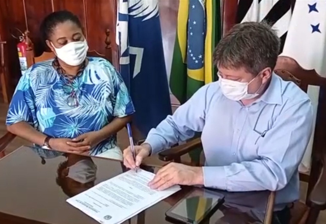 Decreto Municipal cria Programa de Inclusão Digital nas Escolas Municipais