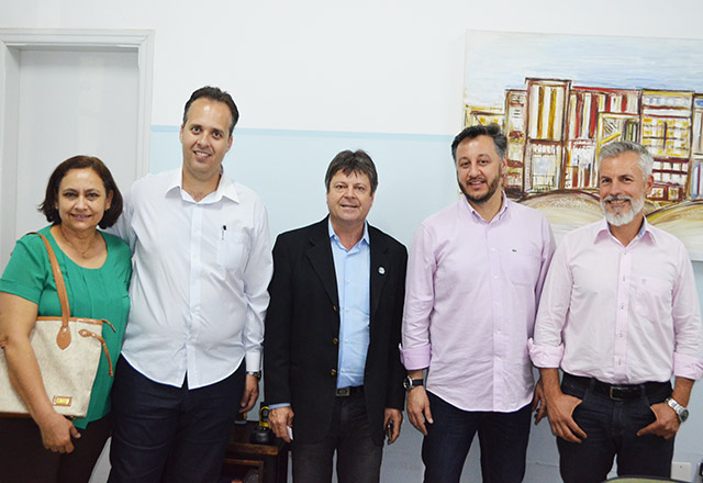 João Cury Neto participa de encontro de gestores e docentes