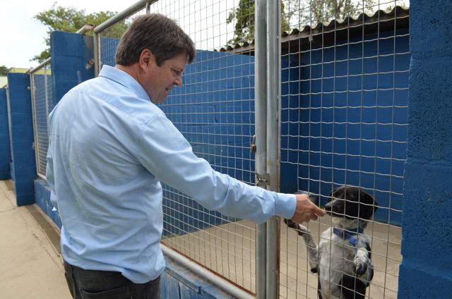 Vlamir Sandei visita Canil Municipal