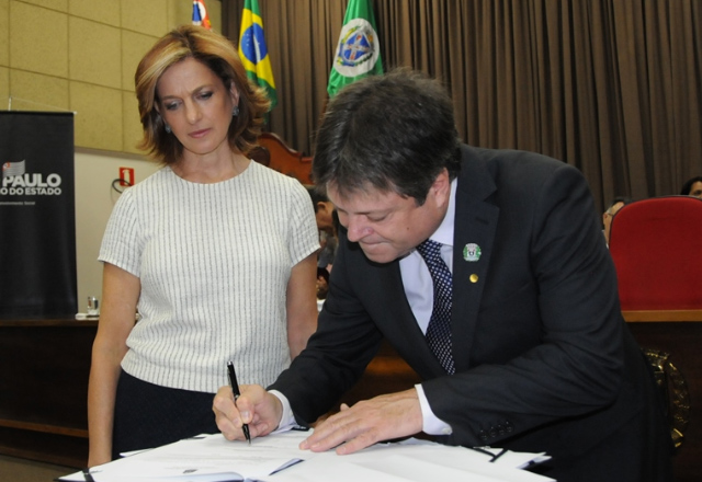 Prefeito de Tietê assina convênio com a Secretaria Estadual de Desenvolvimento Social