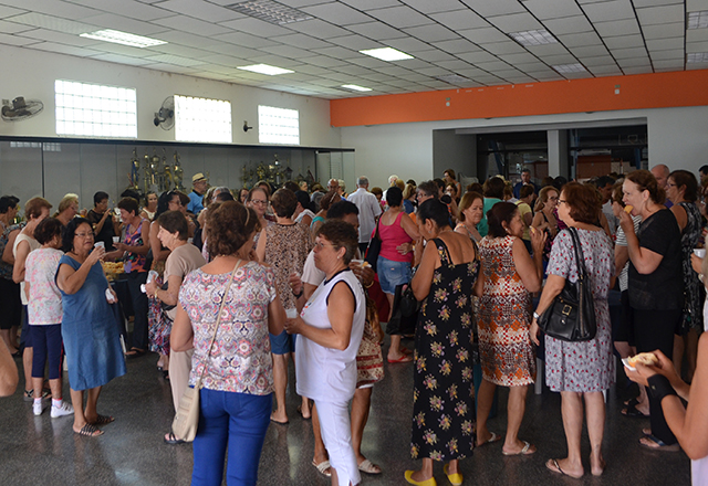 Assistência Social promove café da manhã para o Grupo Vivendo Feliz