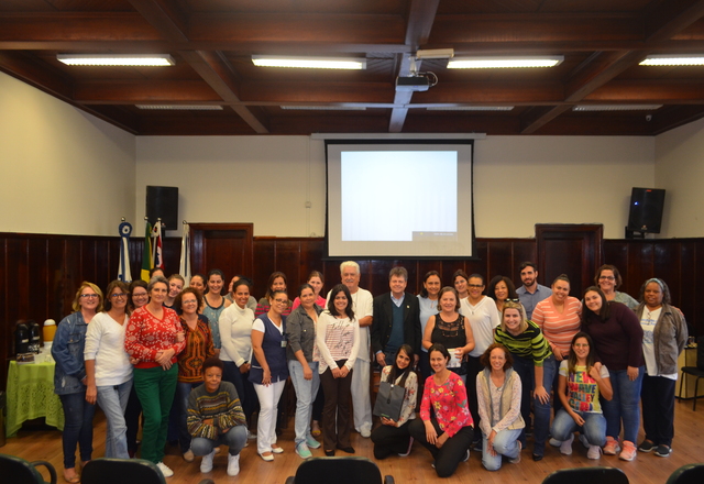 Semana da Enfermagem reúne Funcionários da Saúde no Paço Municipal