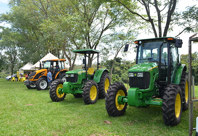 Dia do Agronegócio reúne empresários, autoridades e produtores rurais