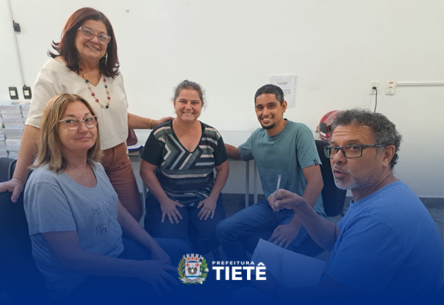 Capacitação reúne agentes de orientação escolar da Rede Municipal de Tietê para refletir sobre a importância de sua atuação no contexto educacional.