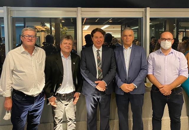 PREFEITO VLAMIR SANDEI REPRESENTOU TIETÊ NA INAUGURAÇÃO DAS NOVAS INSTALAÇÕES ADMINISTRATIVAS DA UNIMED PIRACICABA, NO SÁBADO, 23