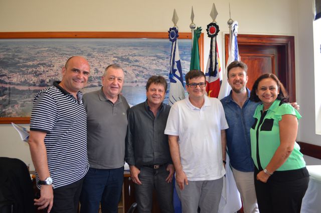 Equipe de filme sobre Cornélio Pires visita Prefeito Vlamir Sandei