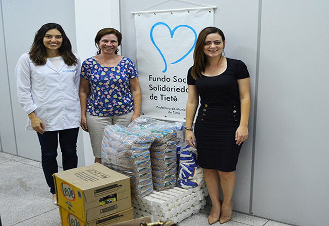 Fundo Social de Solidariedade doa alimentos para Santa Casa de Tietê