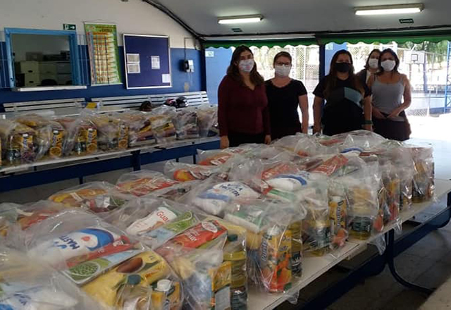 Prefeitura dá início a distribuição de Kits de Merenda Escolar do Programa Municipal de Alimentação Escolar em Casa